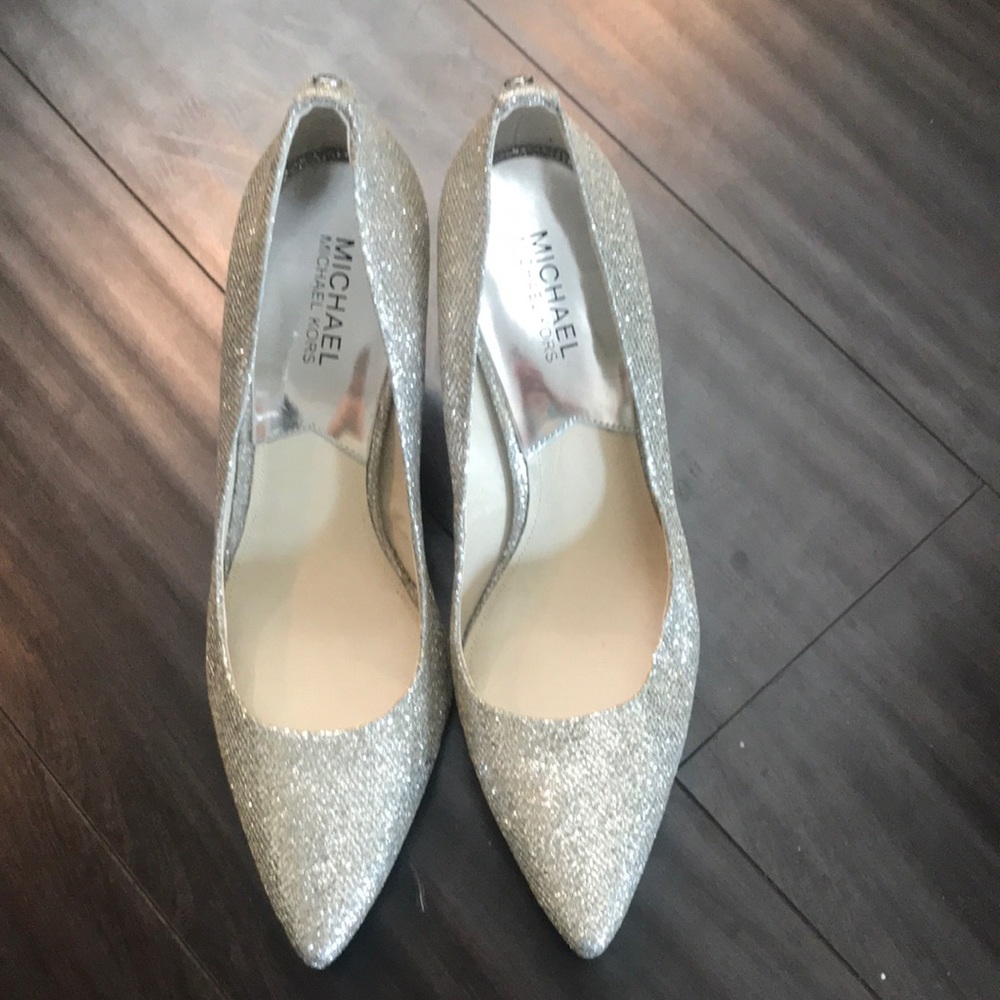 Michael Kors pumps